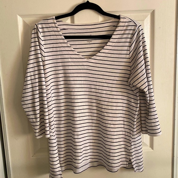 J.JILL 100% cotton v-neck - Picture 1 of 3